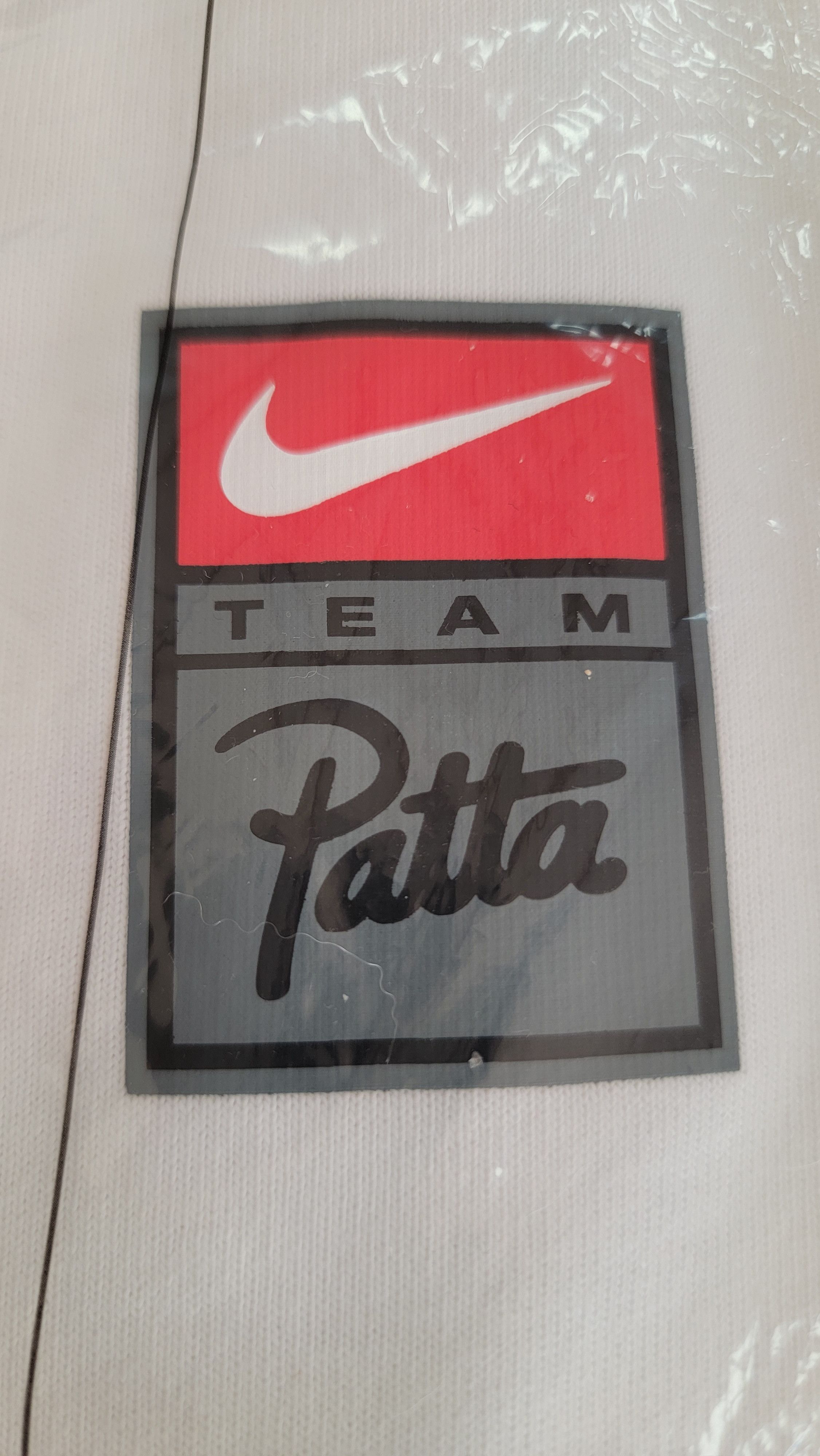 Nike × Patta XL - NIKE x PATTA SS Tee NRG - White & Black Size US XL / EU 56 / 4 - 3 Thumbnail