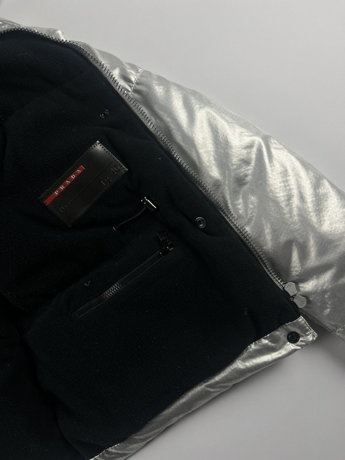 Prada Prada Silver Astro Puffer Jacket FW 2006 Size S / US 4 / IT 40 - 11 Thumbnail