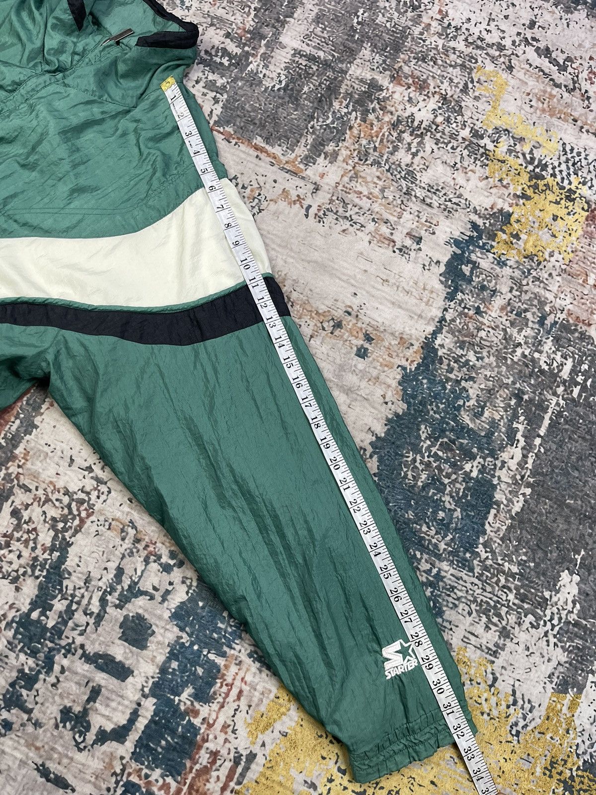 Starter Vtg 90s Starter Back Hit Big Logo Nylon Windbreaker Size US L / EU 52-54 / 3 - 7 Thumbnail
