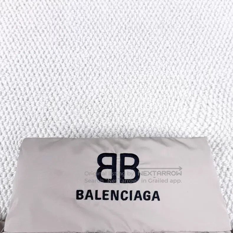 Balenciaga Balenciaga Embroidered double B letter logo snap button do Size US S / EU 44-46 / 1 - 5 Thumbnail