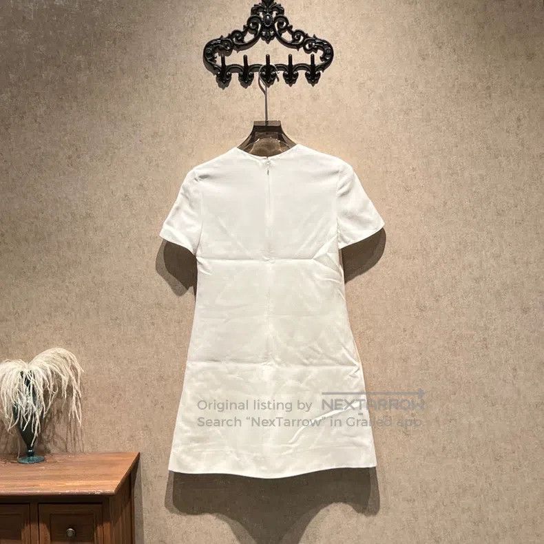 Valentino Valentino Qixi limited edition beige love V-neck dress Size S / US 4 / IT 40 - 2 Thumbnail