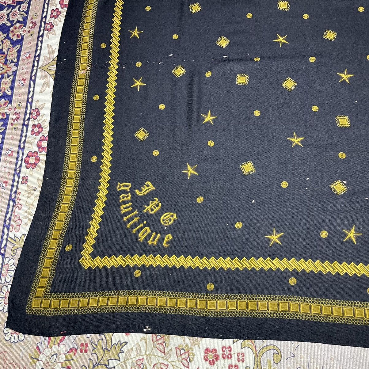 Jean Paul Gaultier Vintage Jean Paul Gaultier big Scarf top shirt Size ONE SIZE - 7 Thumbnail