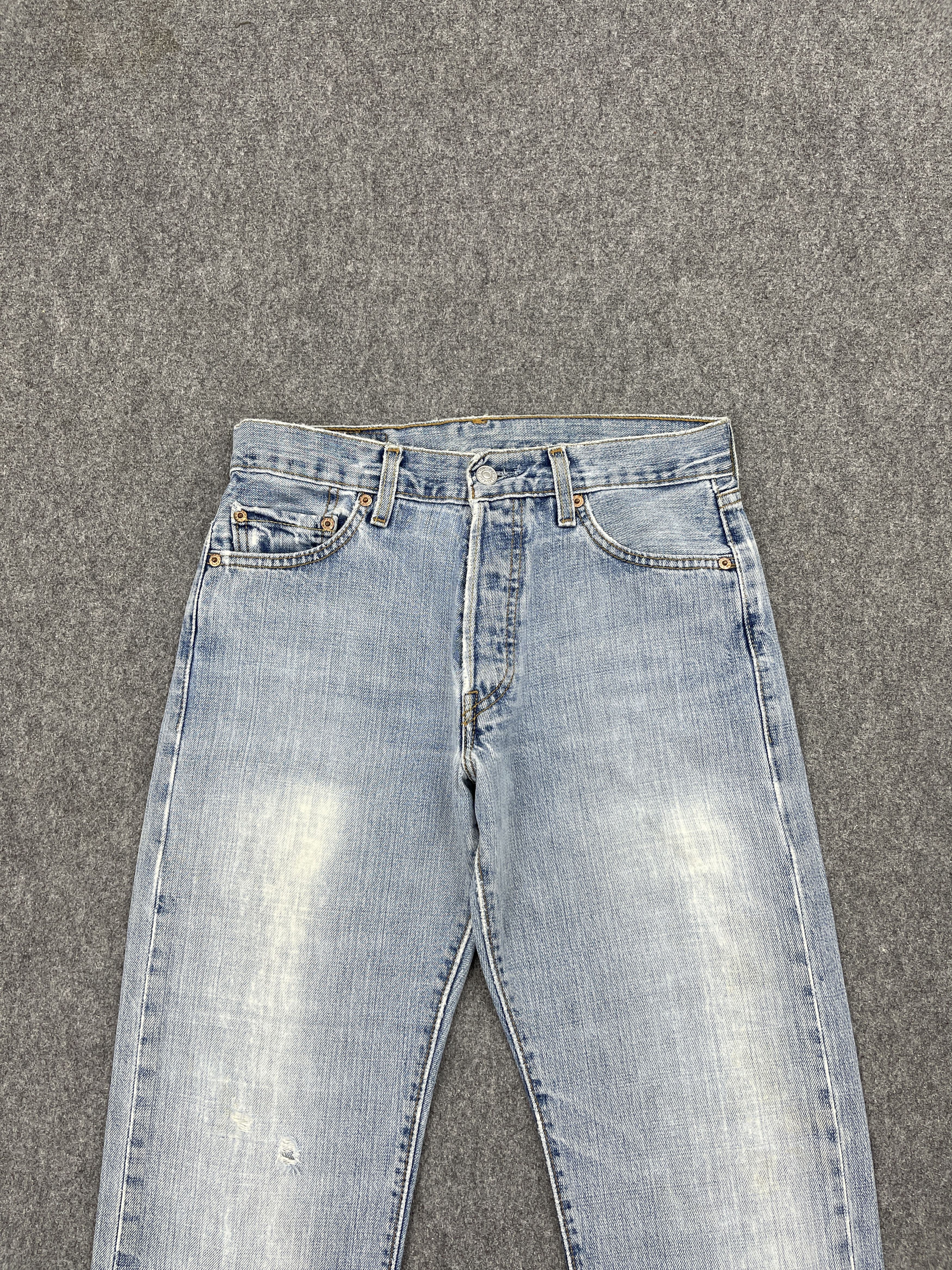 Levi's × Vintage Light Washed Vintage 90s Levi's 501 Jeans Size US 29 - 2 Thumbnail