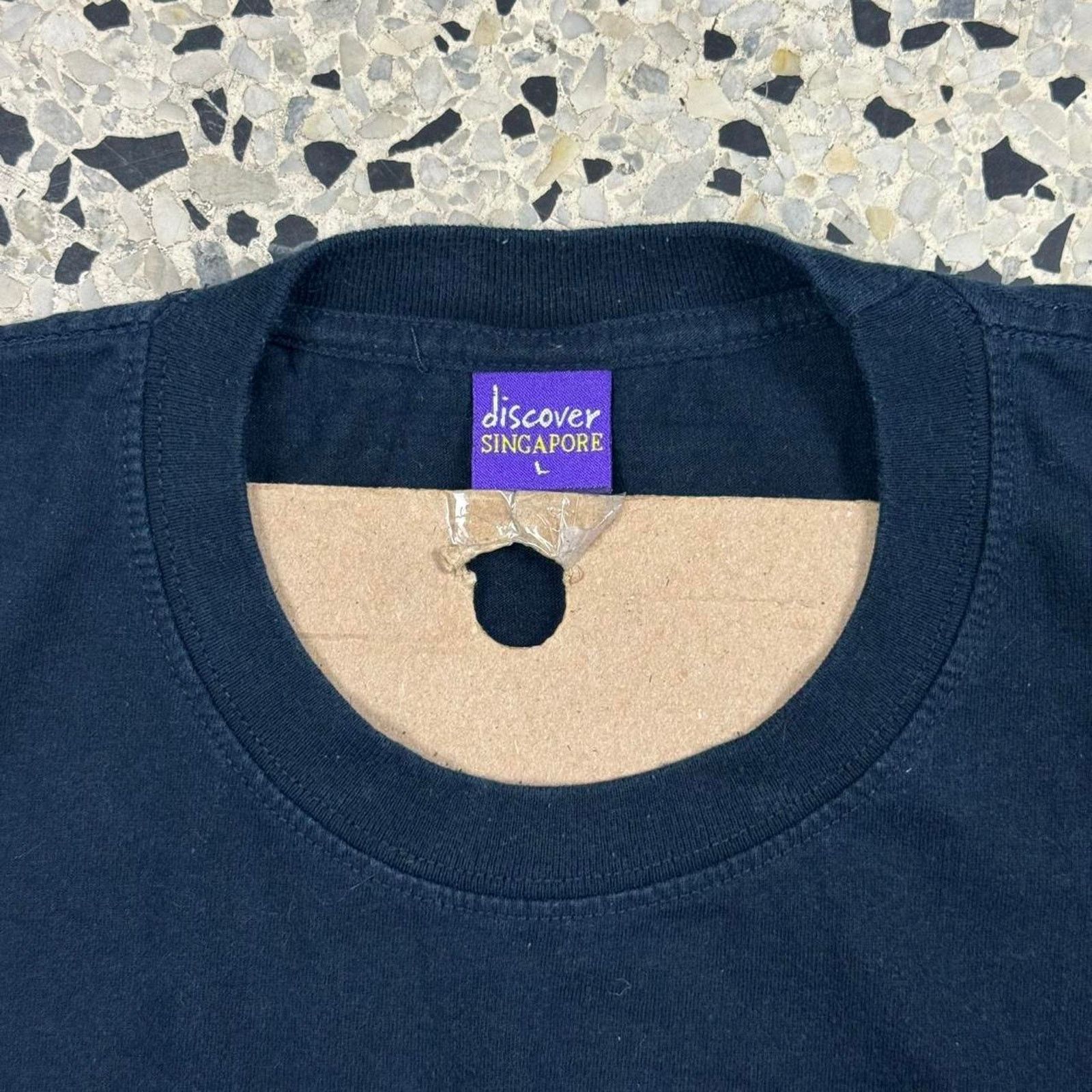 Fruit Of The Loom × Japanese Brand × Vintage VINTAGE Y2K I WAS FINED IN SINGAPORE FACEBOOK PARODY TEE: Size US L / EU 52-54 / 3 - 4 Thumbnail