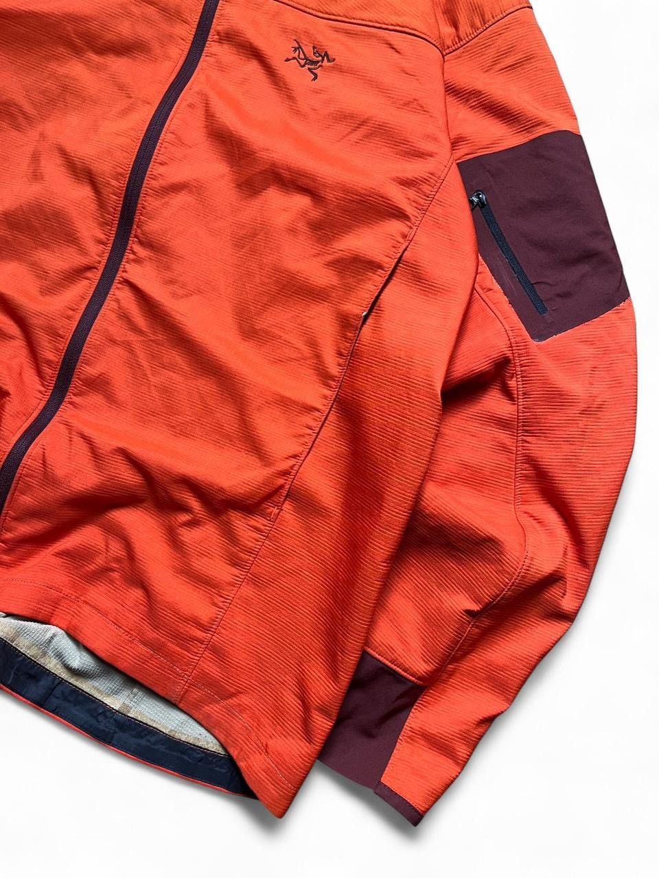 Arc'teryx 2000S RARE ARC’TERYX BETA AR HOODED JACKET VINTAGE Size US XL / EU 56 / 4 - 2 Thumbnail