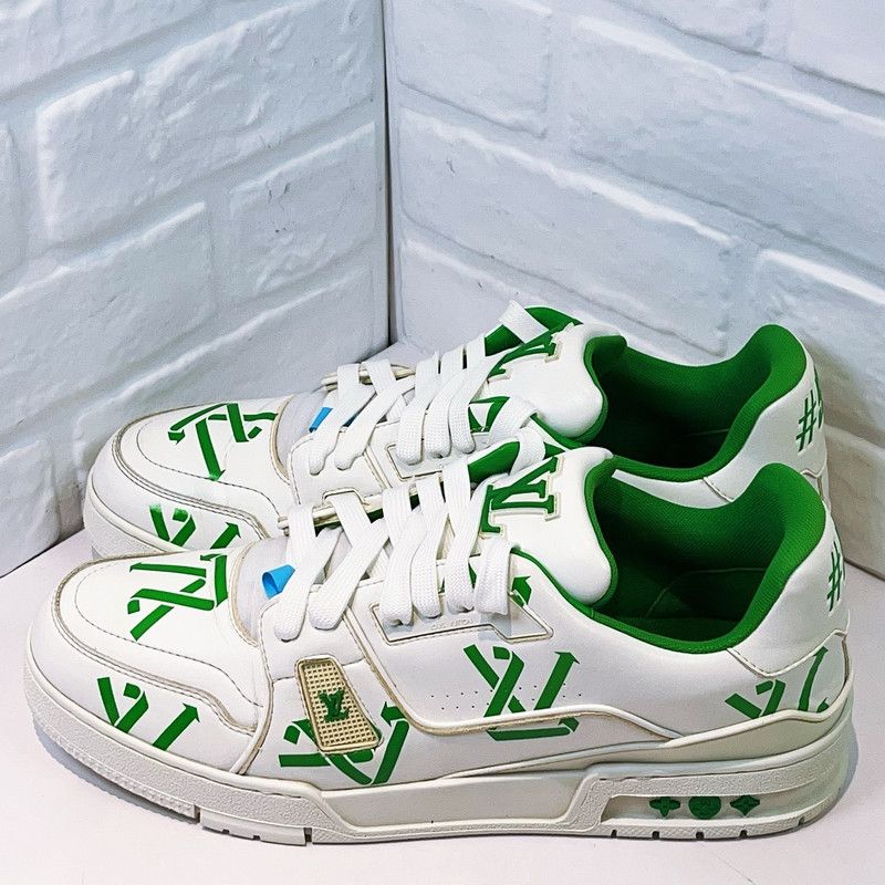Louis Vuitton Louis Vuitton Green White Trainer Low-Top Sneakers 0079 Size US 9.5 / EU 42-43 - 1 Thumbnail