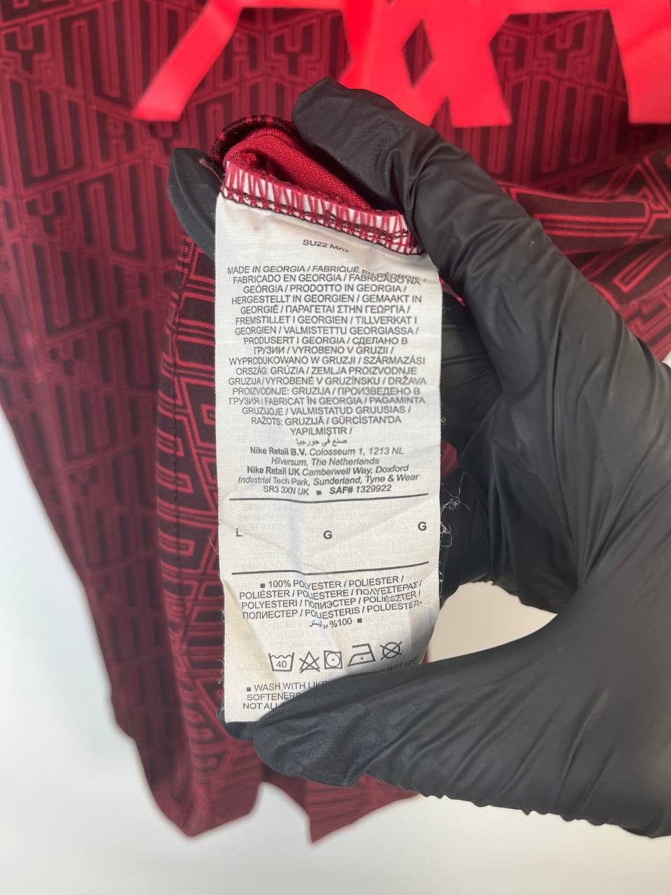 Nike LIVERPOOL 2022 2023 PRE MATCH SHIRT JERSEY NIKE Sz L Size US L / EU 52-54 / 3 - 4 Thumbnail