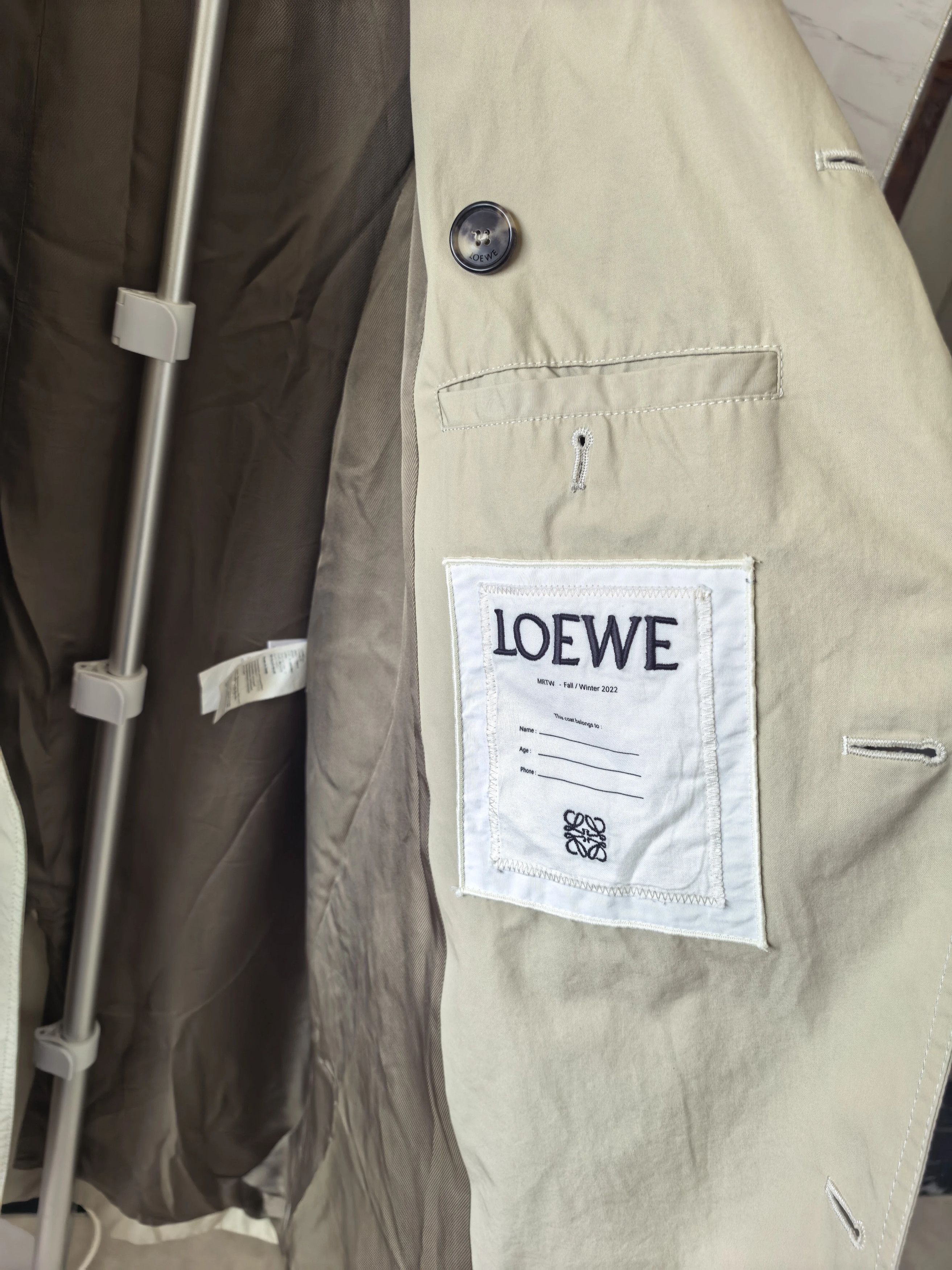 Loewe LOEWE FW22 Khaki Mid-Length Trench Coat EU48 Size US M / EU 48-50 / 2 - 8 Thumbnail