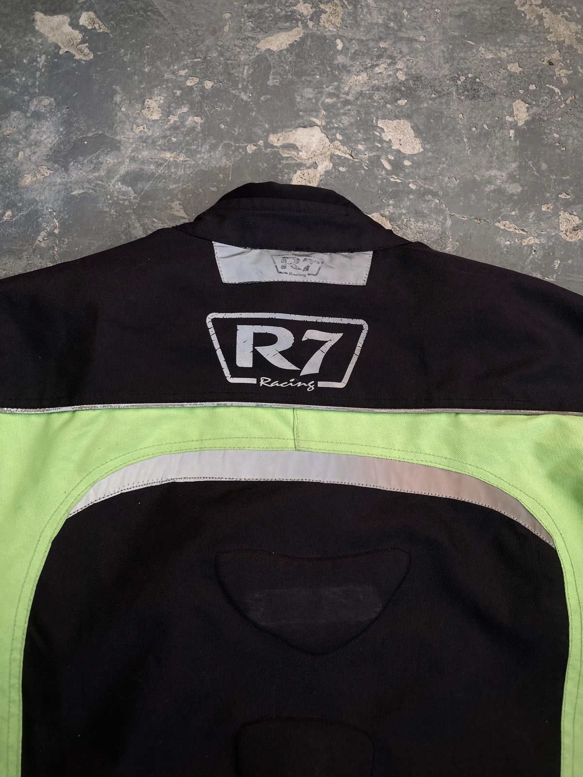 Other R7 Racing Jacket w/ Removable Safety Pads & Inner Liner Size US L / EU 52-54 / 3 - 16 Thumbnail