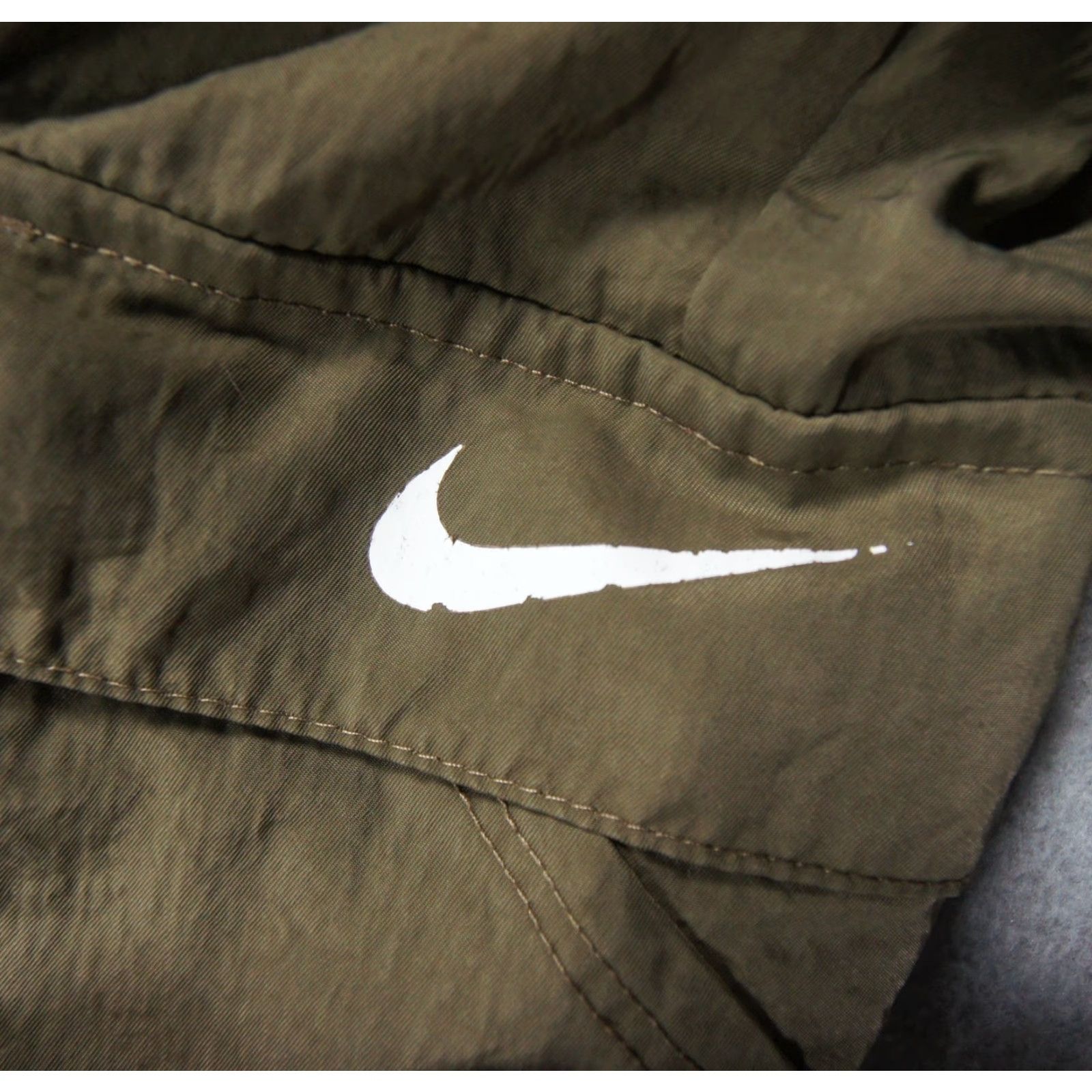 Nike Nike Pants Womens XS Green Windbreaker Cargo Pockets Baggy High Rise Ladies Size 26" / US 2 / IT 38 - 3 Thumbnail