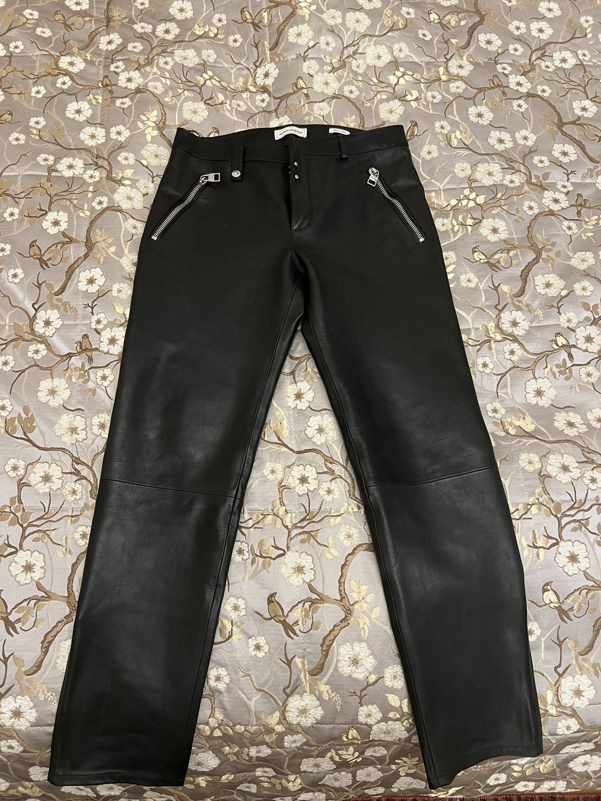 Alexander McQueen Alexander McQueen Mid-Rise Leather Pants Size US 33 - 1 Thumbnail