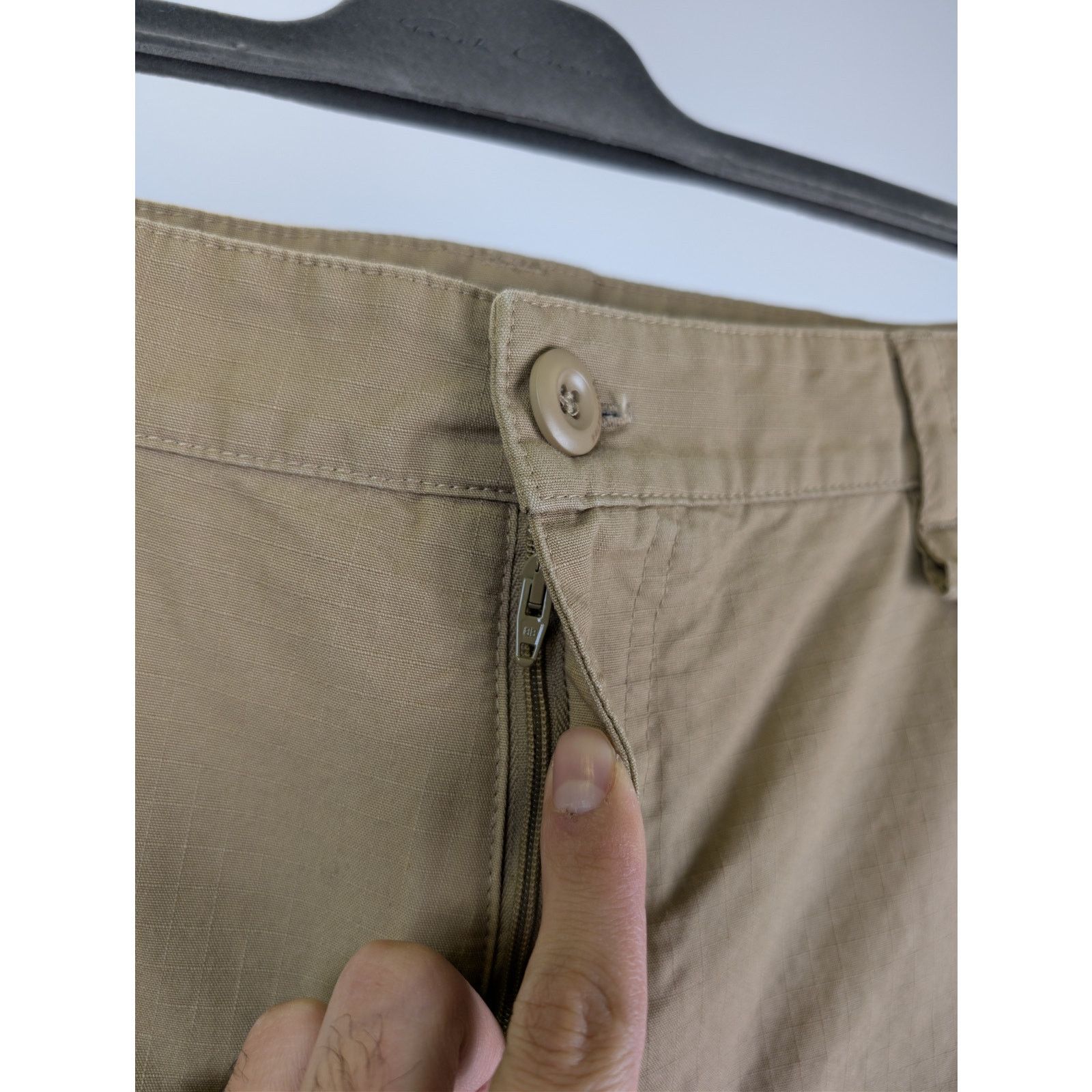 Balenciaga o1rshd1 Cotton Ripstop Patched Cargo Pants in Beige Size US 26 / EU 42 - 7 Thumbnail