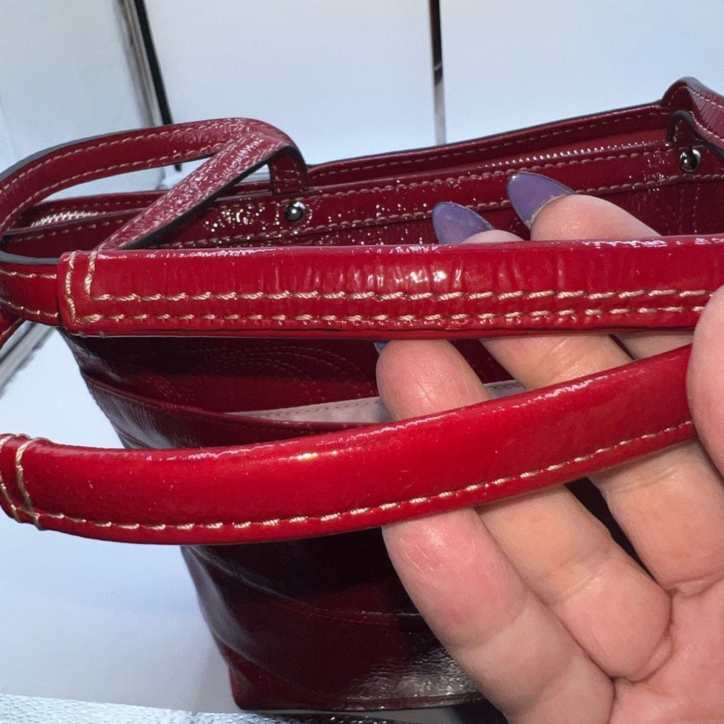 Coach Coach Vintage Red Patent Leather Signature Shoulder Bag (see photos and description) Size ONE SIZE - 11 Thumbnail
