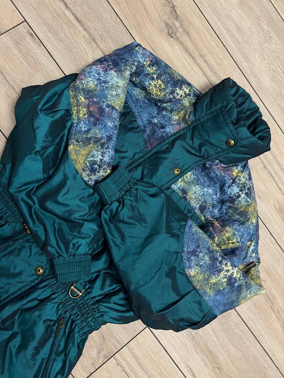 Descente Descente Vintage 2 Piece Ski Suit Jacket US 10 Pants US 8 Size L / US 10 / IT 46 - 15 Thumbnail