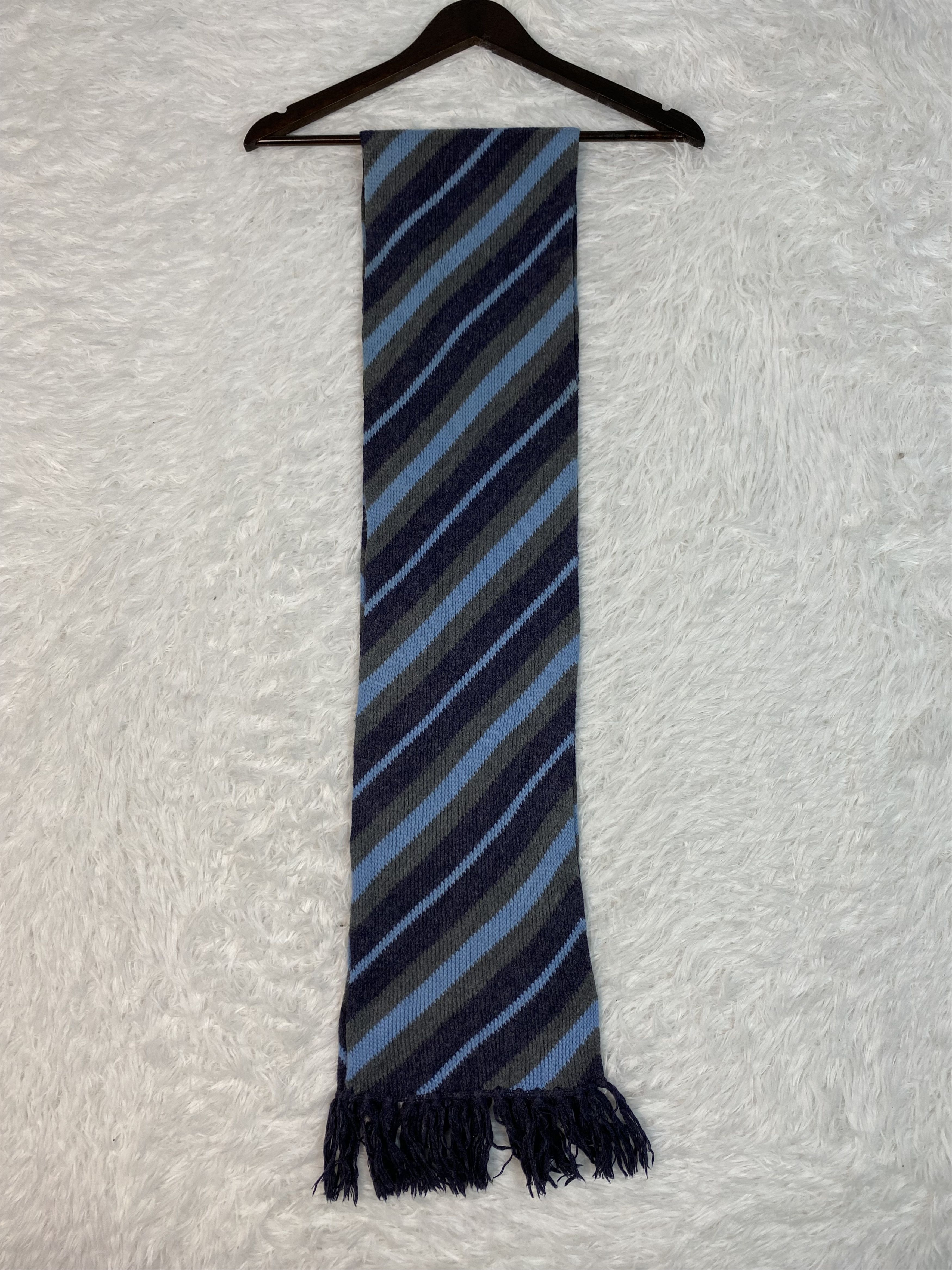 Guess Vintage Guess Scarf / Muffler Neckwear PM0175 Size ONE SIZE - 6 Thumbnail