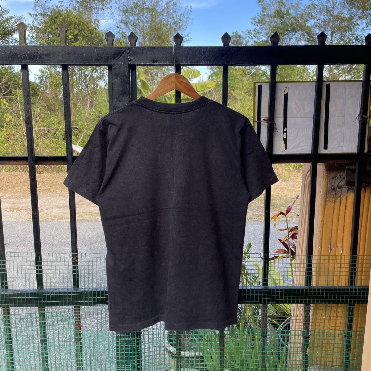 Surface To Air 🔥Vintage 90s M.Hemmings Big Logo Surf Skate Wear Tee Size US M / EU 48-50 / 2 - 2 Thumbnail