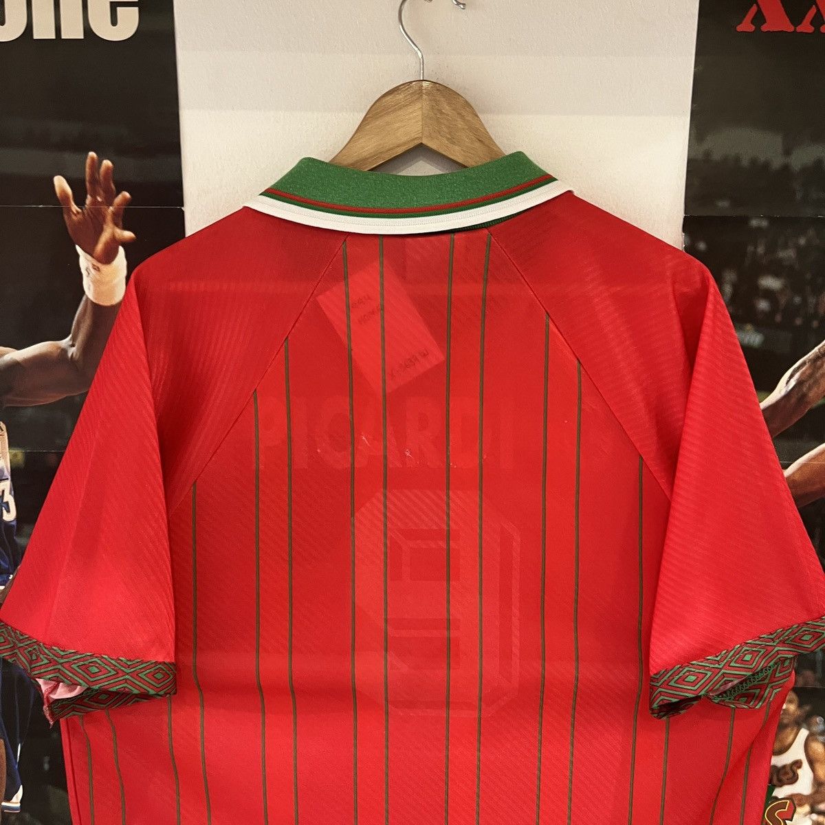 Umbro Vintage Wales 1994 Home Umbro Football Jersey Shirt Size US XL / EU 56 / 4 - 4 Thumbnail