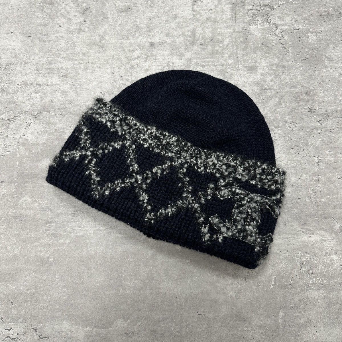 Chanel Chanel CC Logo Cashmere Beanie Navy Size ONE SIZE - 2 Thumbnail