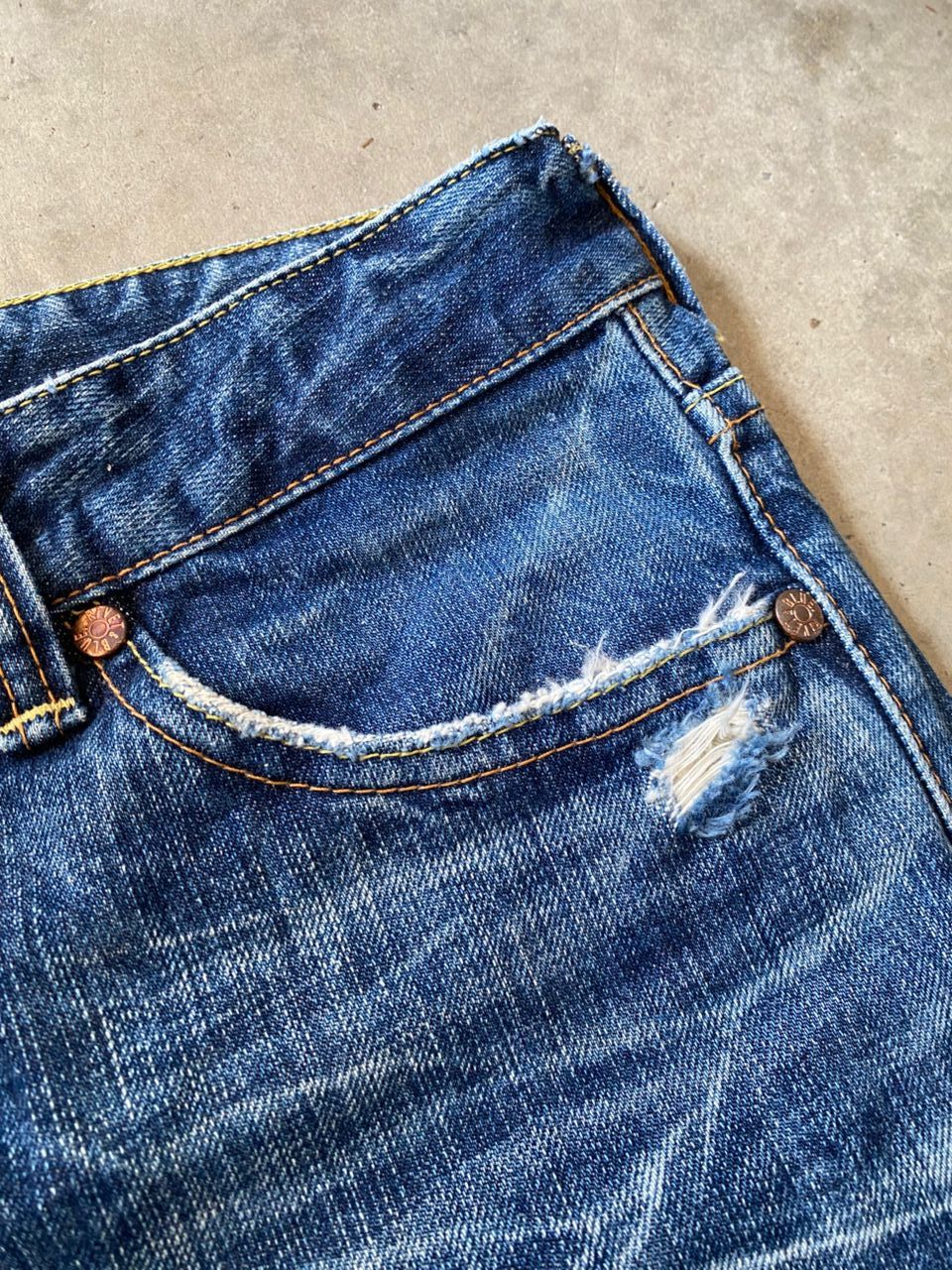 Japanese Brand Vintage River & Blue Flare Distressed Denim Size US 32 / EU 48 - 18 Thumbnail