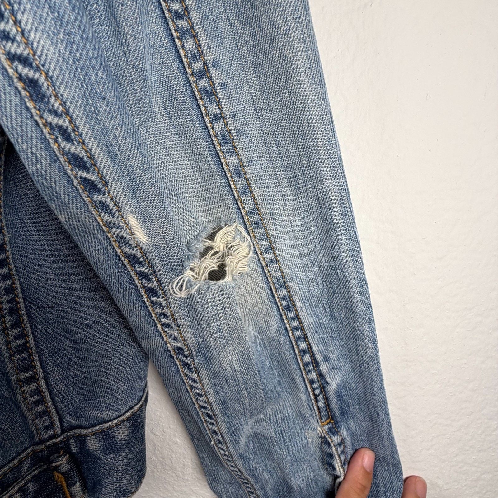 Abercrombie & Fitch Abercrombie Denim Jacket Womens M Cropped Distressed Size M / US 6-8 / IT 42-44 - 8 Thumbnail