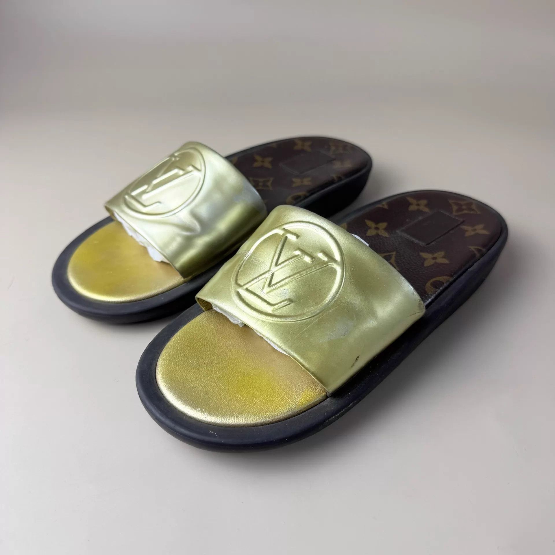 Louis Vuitton Louis Vuitton brown gold monogram slippers size 37 Size US 6.5 / IT 36.5 - 1 Thumbnail