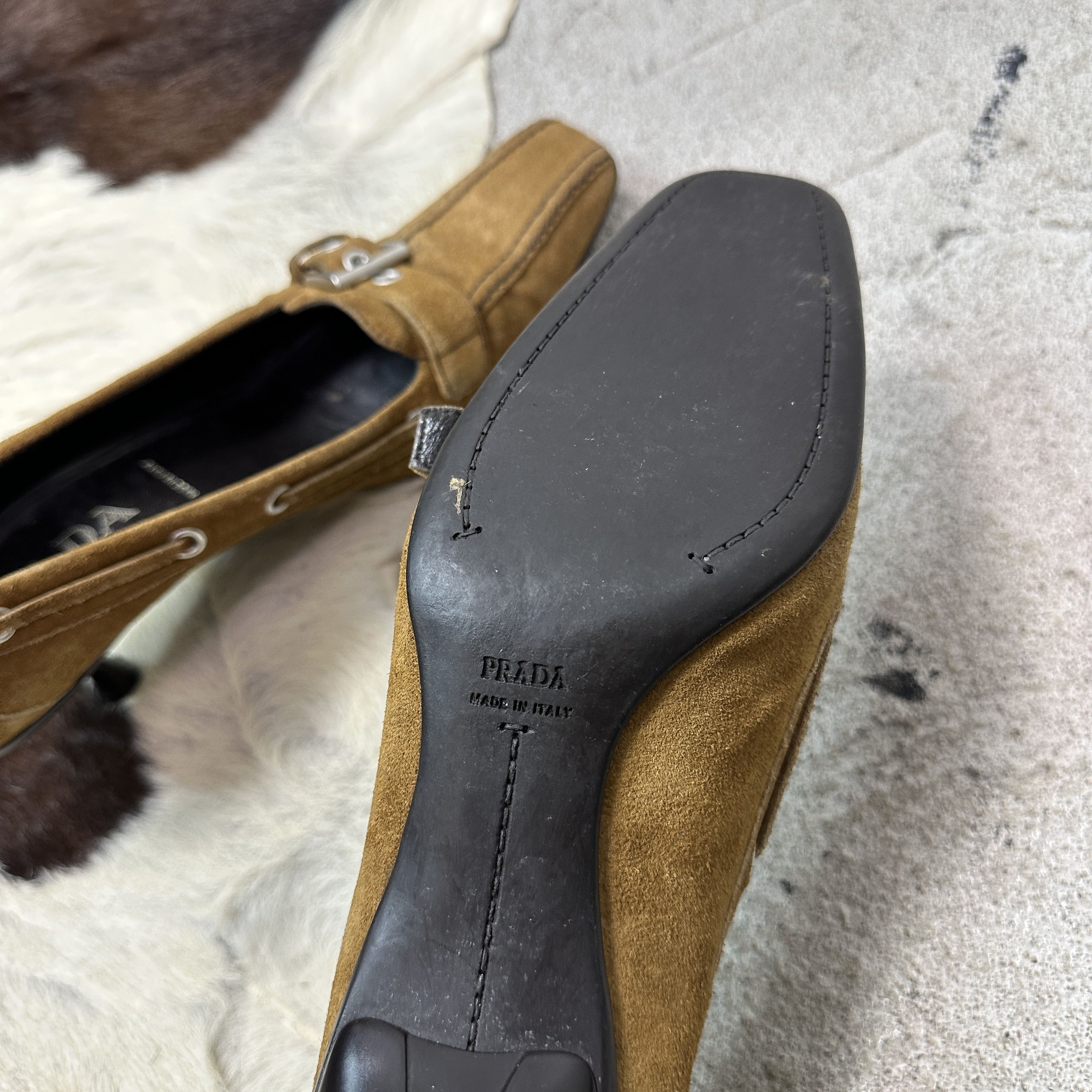 Vintage Vintage Leather Prada Suede Buckled Kitten Heels Y2K Size US 9.5 / IT 39.5 - 9 Thumbnail