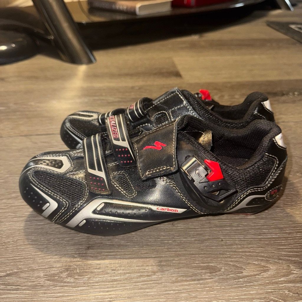 Sports Specialties Women's Specialized Black & Red Carbon Cycling Shoes Size 7 Size US 7 / IT 37 - 3 Thumbnail