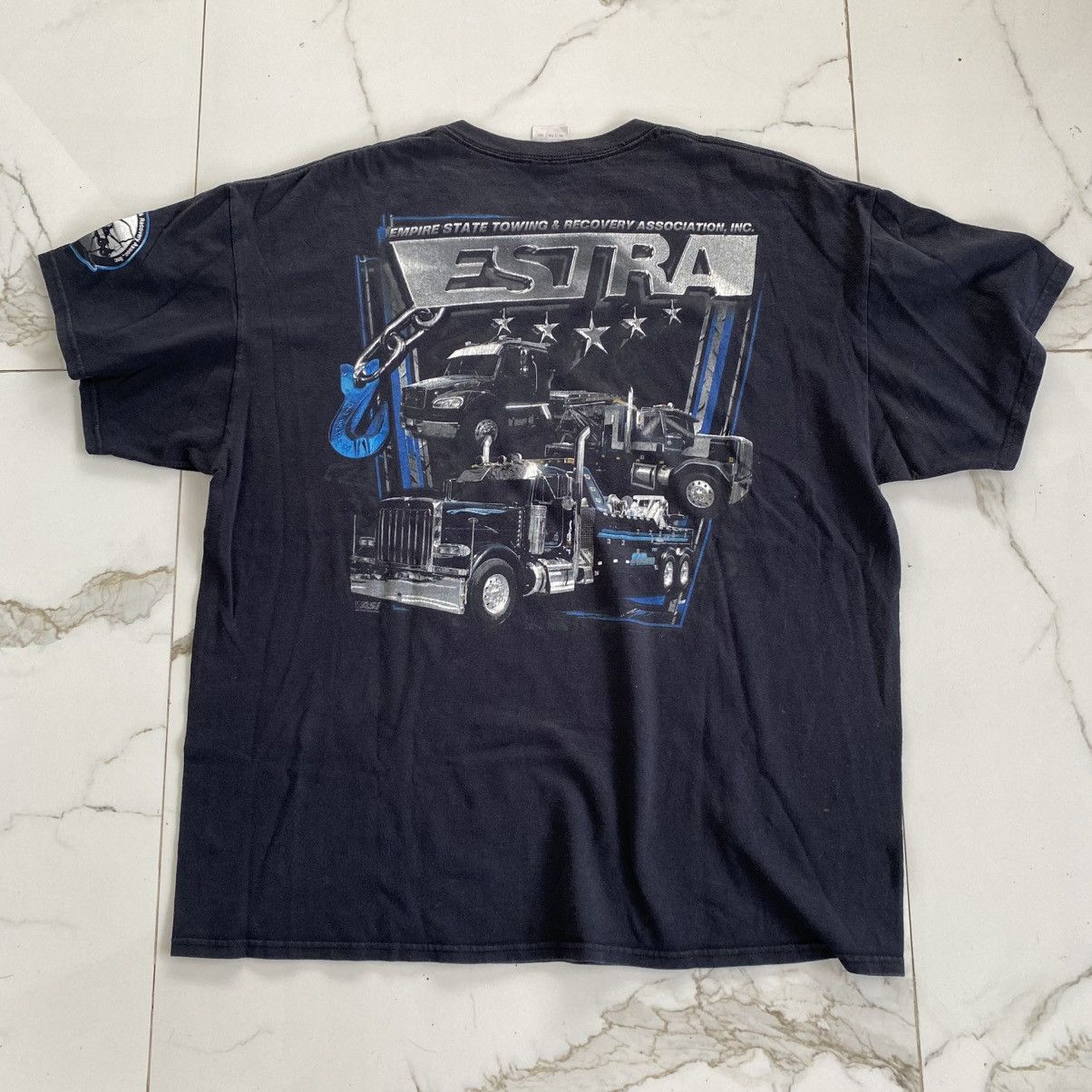 Gildan vintage Tshirt Estra truck car bmw Size US XL / EU 56 / 4 - 1 Thumbnail