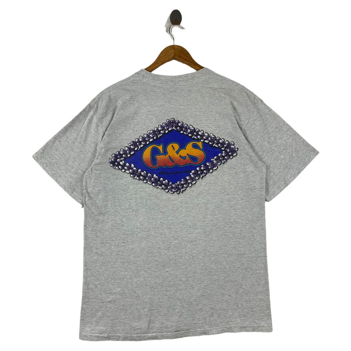 Vintage Vintage GORDON & SMITH Surfing back hit logo tee Size US L / EU 52-54 / 3 - 1 Thumbnail