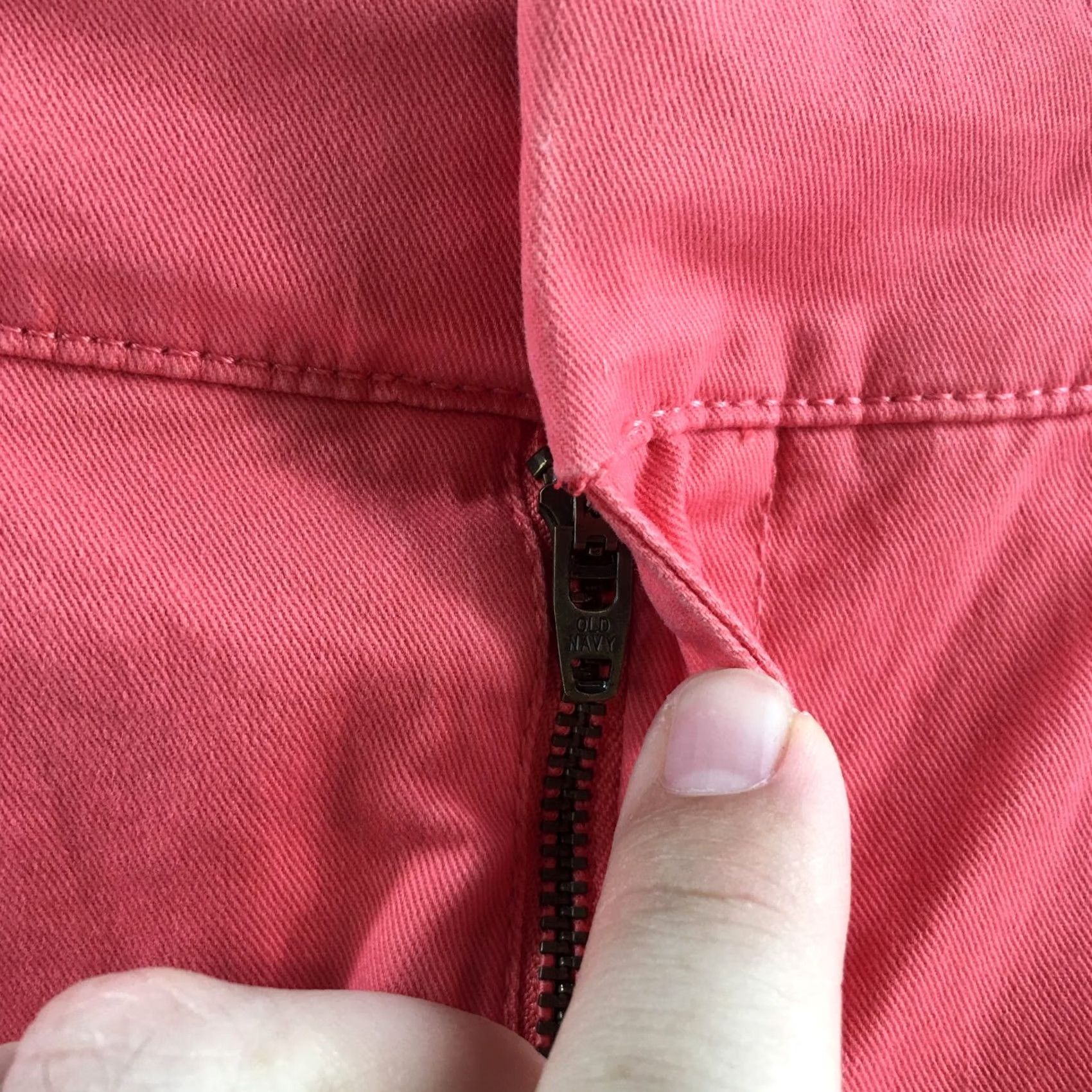 Old Navy Old Navy Pixie Ankle Pants Womens 6R Coral Mid Rise Zip Fly NEW Pants Women 6 Coral Pink Classic Slim Leg Modern 32in Waist 25.5in Inseam Size 28" / US 6 / IT 42 - 5 Thumbnail