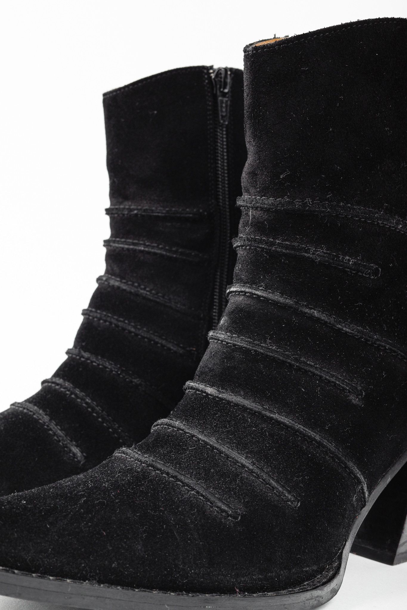 John Fluevog John Fluevog Dolores Black Outseamed Ankle Boots Size US 8.5 / IT 38.5 - 7 Thumbnail