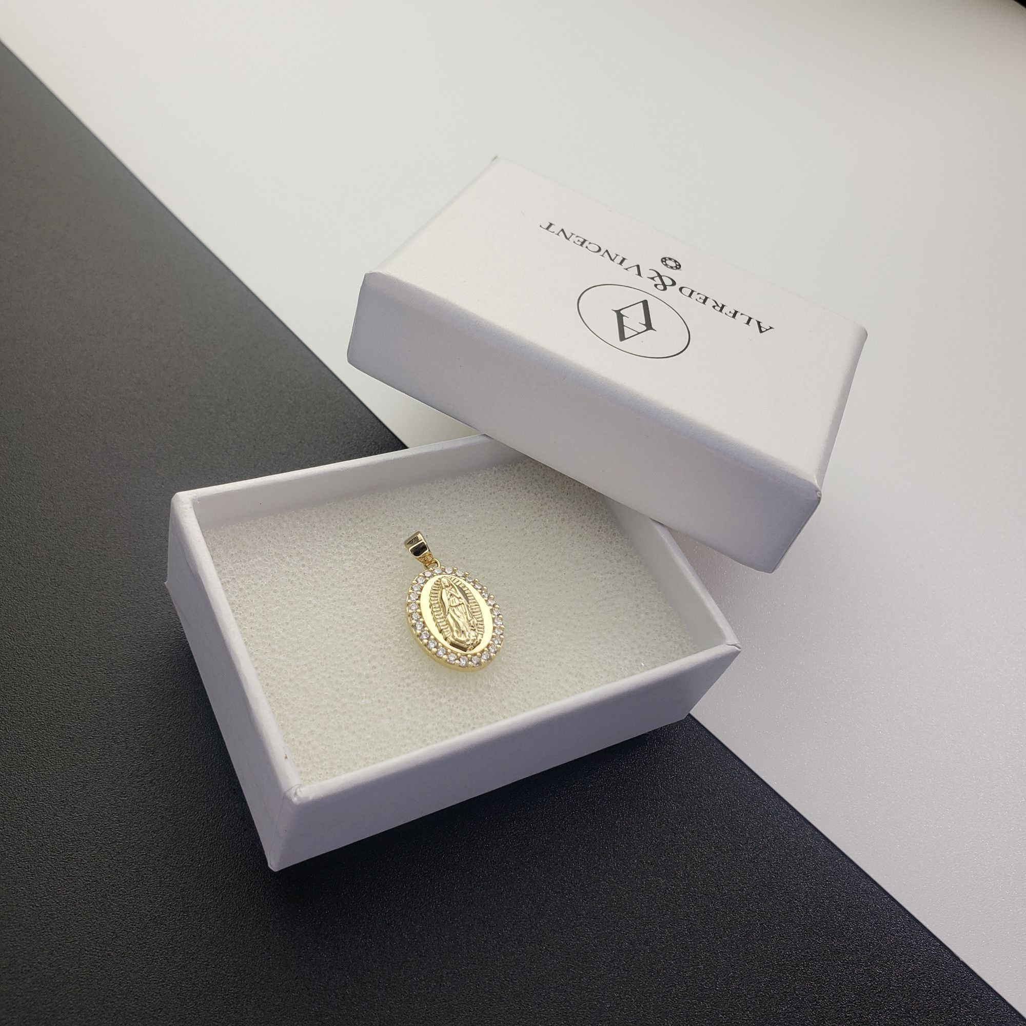 Other Our Lady of Guadalupe Virgin Mary CZ 14k Yellow Gold Pendant Size ONE SIZE - 1 Thumbnail