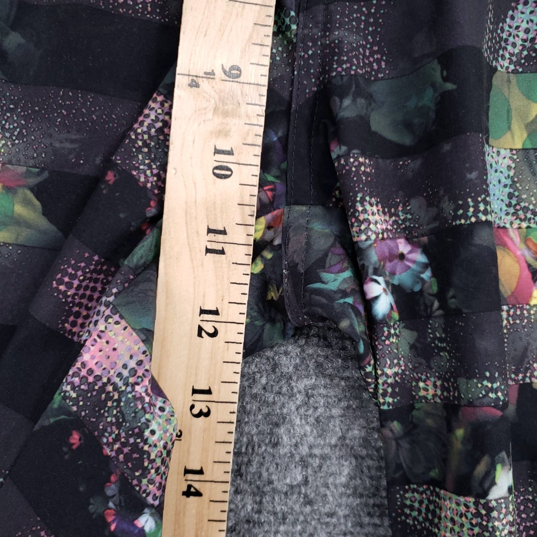 Vans VANS Vansphibian Shorts Men 28 Black Floral Hybrid Board Swim Trunks Surf Stretch Size US 28 / EU 44 - 6 Thumbnail