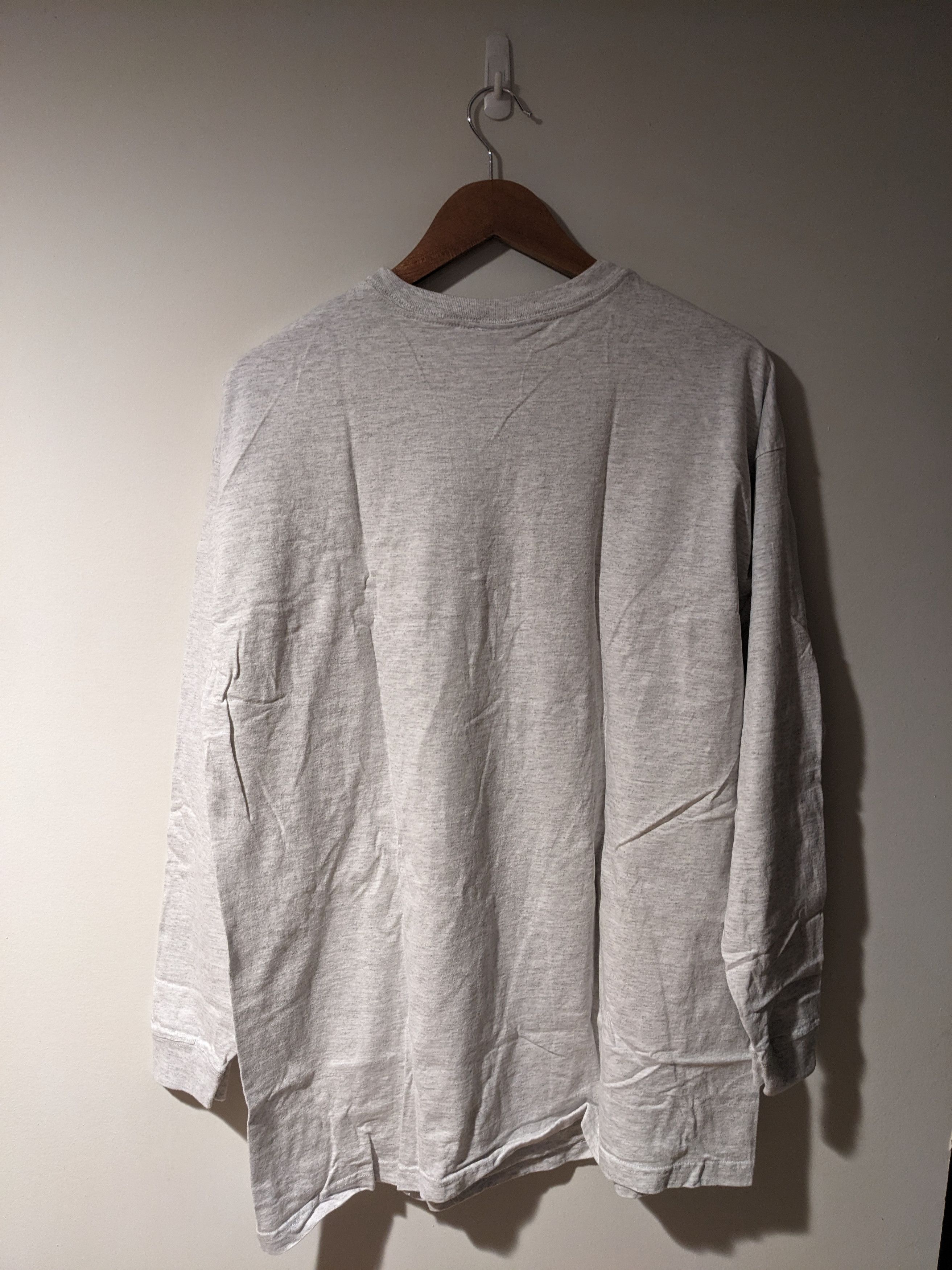 Cartoon Network × Vintage Vintage 1996 Looney Tunes Taz Christmas Long-Sleeve T-Shirt Size US L / EU 52-54 / 3 - 6 Thumbnail