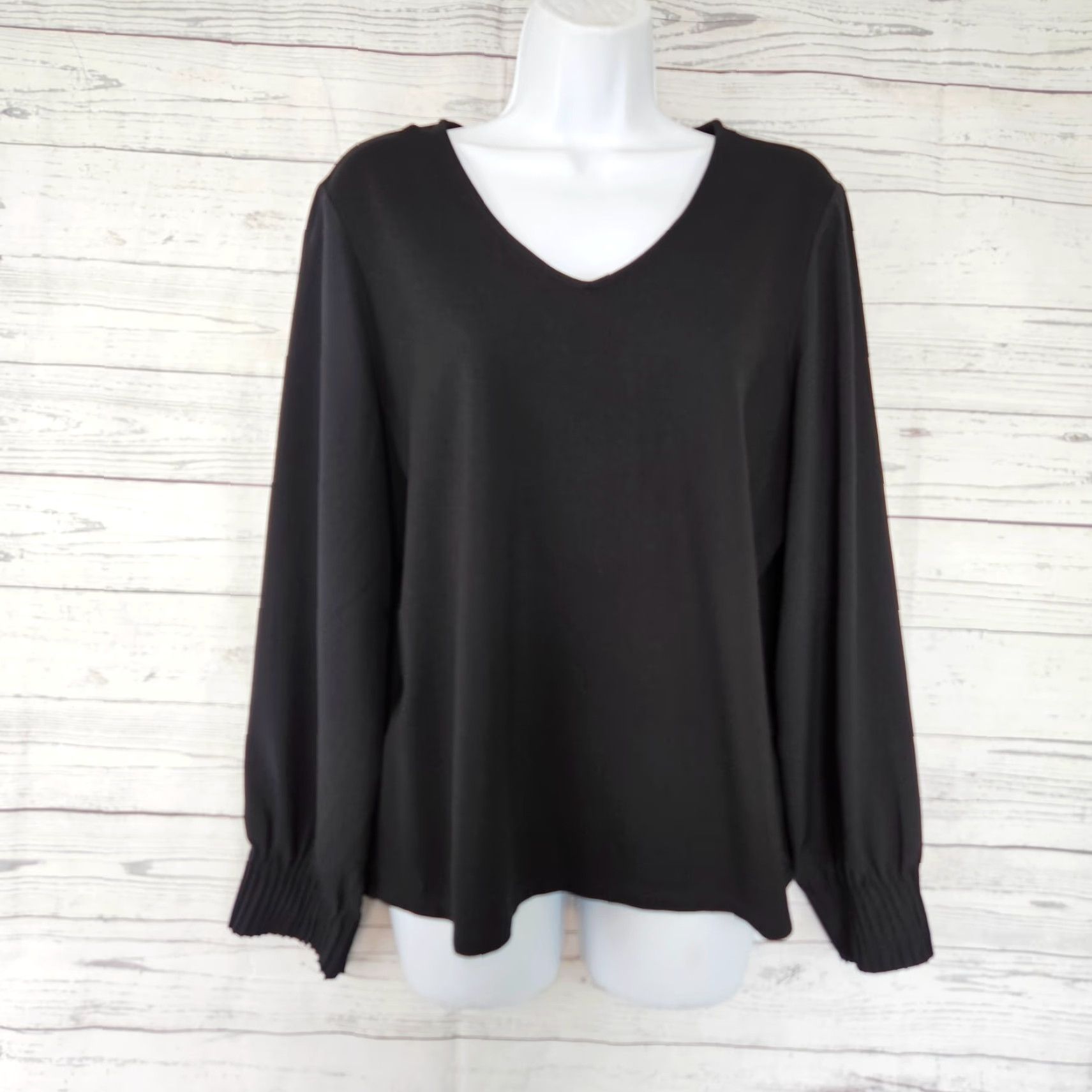 Vintage Chicos Womens Top Blouse Solid Black V-Neck Long Sleeve L Size Large Shirt Womens Size L / US 10 / IT 46 - 2 Thumbnail