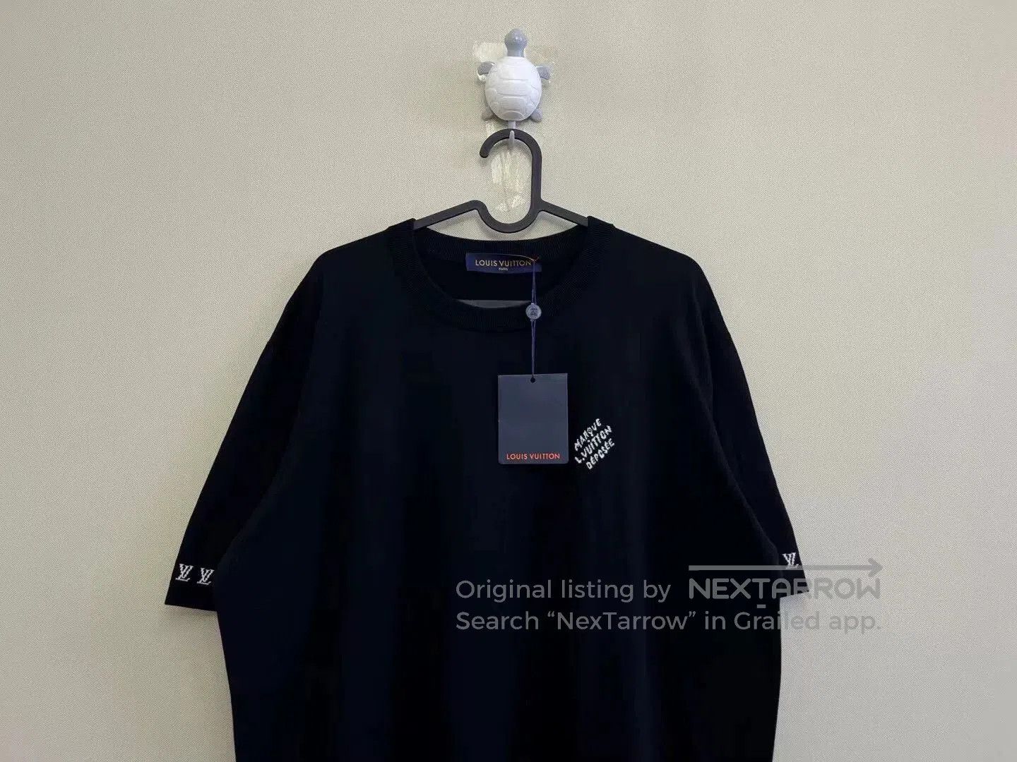 Louis Vuitton louis vuitton black embroidered logo knit tee. Size US XL / EU 56 / 4 - 2 Thumbnail