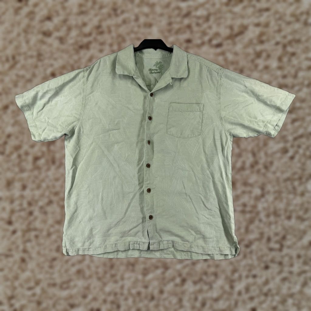 Tommy Bahama Tommy Bahama Shirt Mens Large Green Bird Of Paradise Floral 100% Silk Hawaiian Shirt Mens Large Green Floral Aloha Beach Resort Silk Button-Up Casual Size US L / EU 52-54 / 3 - 1 Thumbnail