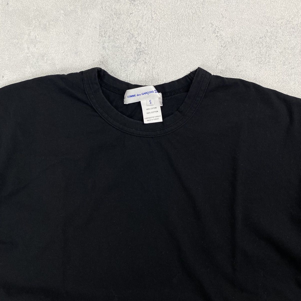 Comme des Garcons SHIRT Comme des Garcons Black T-shirt Size US S / EU 44-46 / 1 - 8 Thumbnail