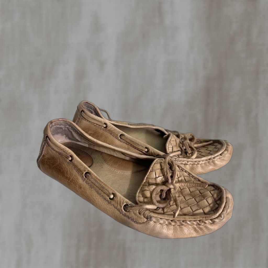 Frye Frye Reagan Woven Moccasin Driving Flats Shirt? Size US 8 / IT 38 - 1 Thumbnail