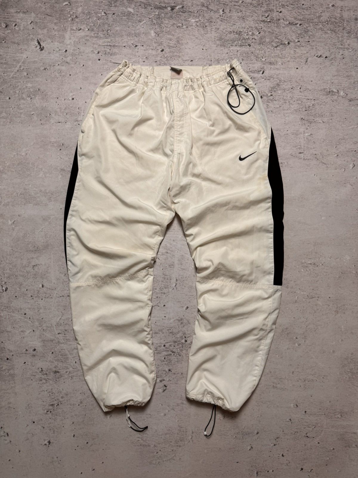 Nike × Vintage NIKE VINTAGE BASIC LOGO OVERSIZE BAGGY PANTS Size US 34 / EU 50 - 1 Thumbnail