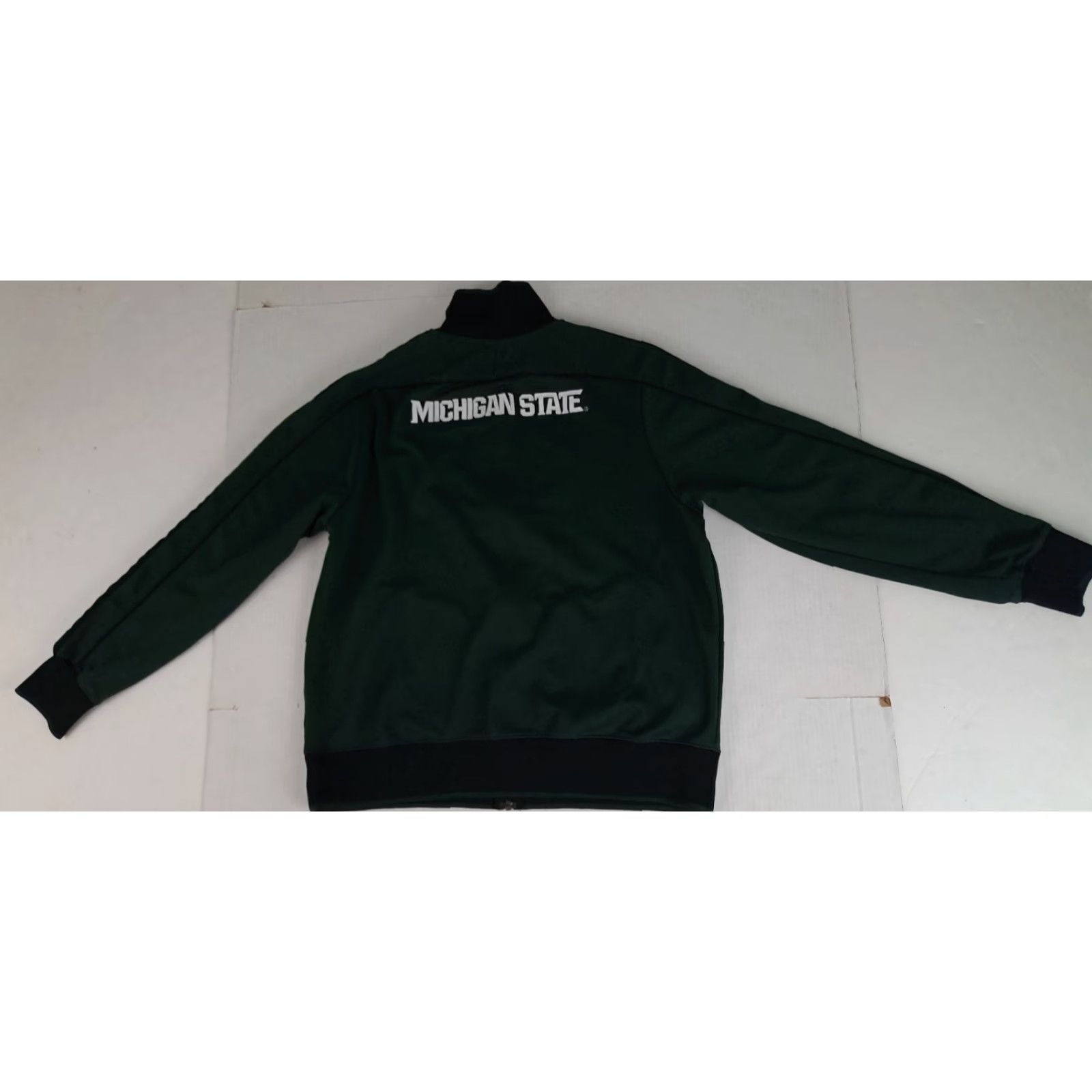 Nike VINTAGE Nike Zipper Embroidered Track Jacket XL Green Nike Zipper Embroidered Track Jacket XL Green Unisex Adults Mens Womens Size US XL / EU 56 / 4 - 3 Thumbnail
