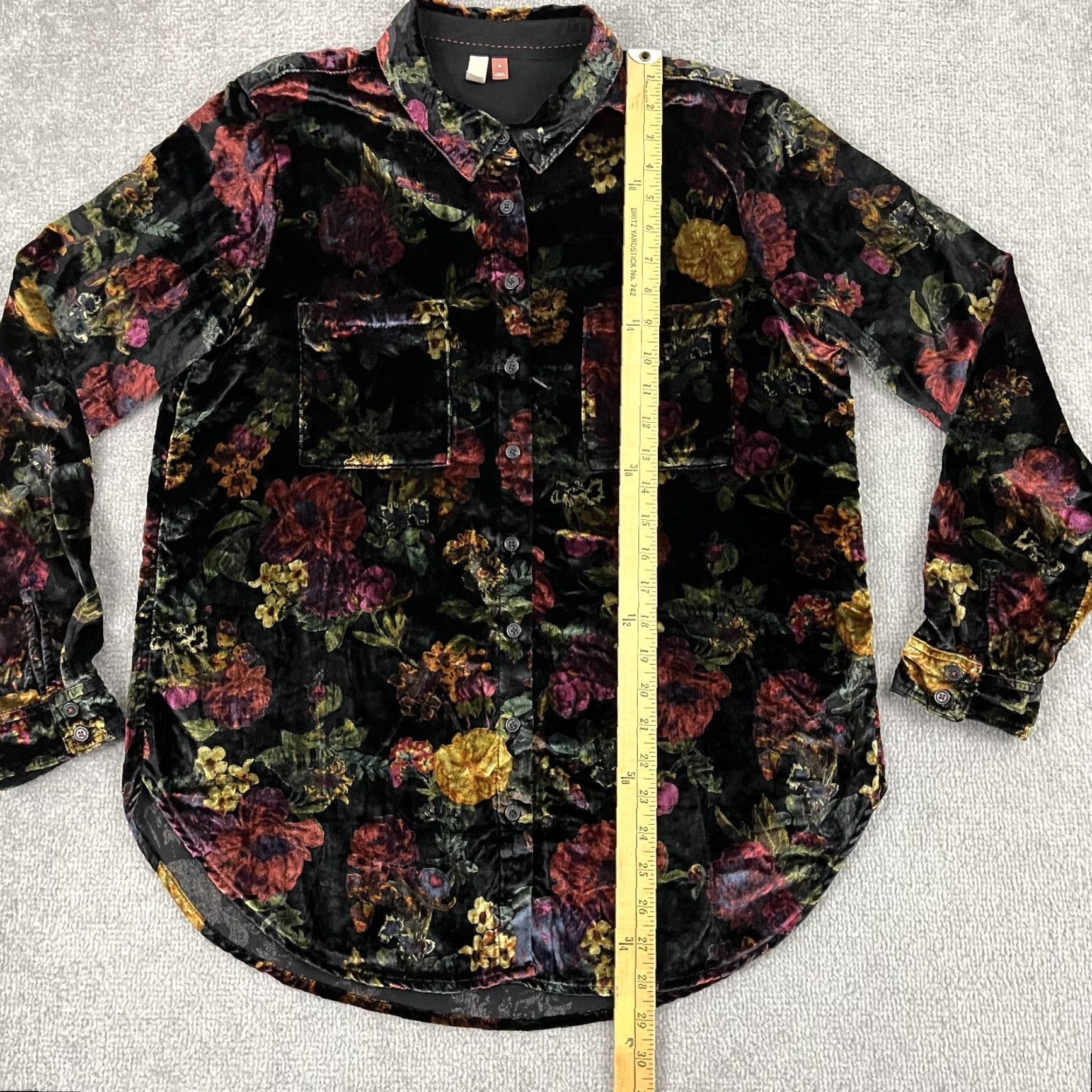 Vintage VINTAGE Pilcro Hadley Button Up Shirt Women Medium Relaxed Dark Floral Velvet Boho Fairy Ladies' Bohemian Women Shirt M Black Floral 90s Style Size M / US 6-8 / IT 42-44 - 3 Thumbnail