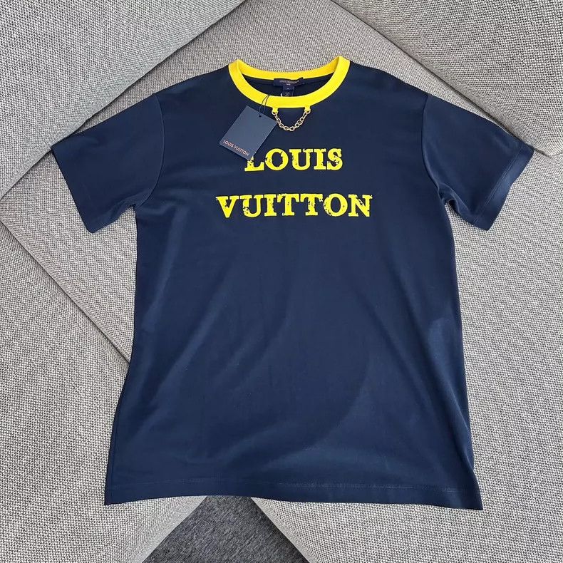Louis Vuitton louis vuitton SS23 Contrasting monogram logo printed short Size US M / EU 48-50 / 2 - 1 Thumbnail