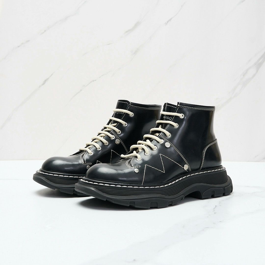 Alexander McQueen Alexander McQueen Women's Quilted Martin Boots Size US 5 / IT 35 - 1 Thumbnail