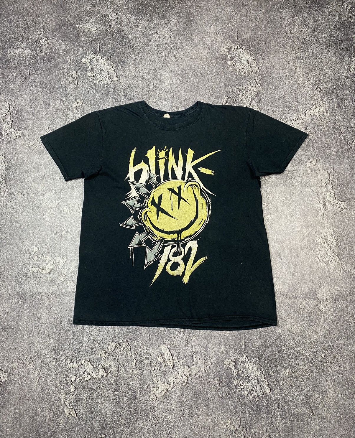Band Tees × Vintage Vintage Blink 182 Sunfaded Distressed T-shirt Gothic Y2K Size US XL / EU 56 / 4 - 1 Thumbnail