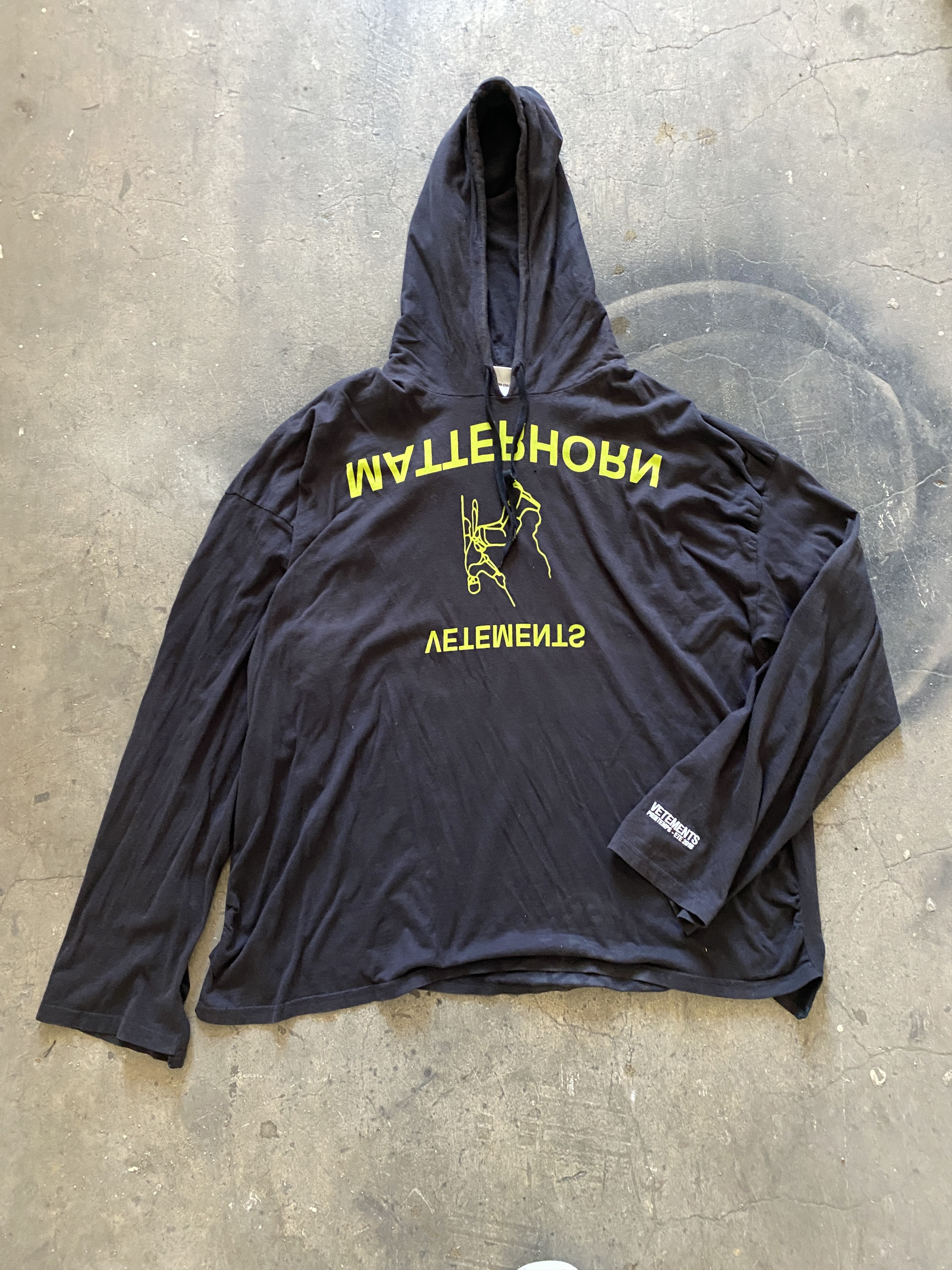 Vetements MATTERHORN LONGSLEEVE Size US M / EU 48-50 / 2 - 1 Thumbnail