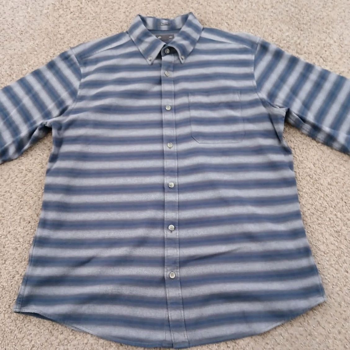 Eddie Bauer Eddie Bauer Shirt Mens L Relaxed Fit Blue Striped Long Sleeve Button-Down Collar Shirt L Blue Mens Size US L / EU 52-54 / 3 - 4 Thumbnail