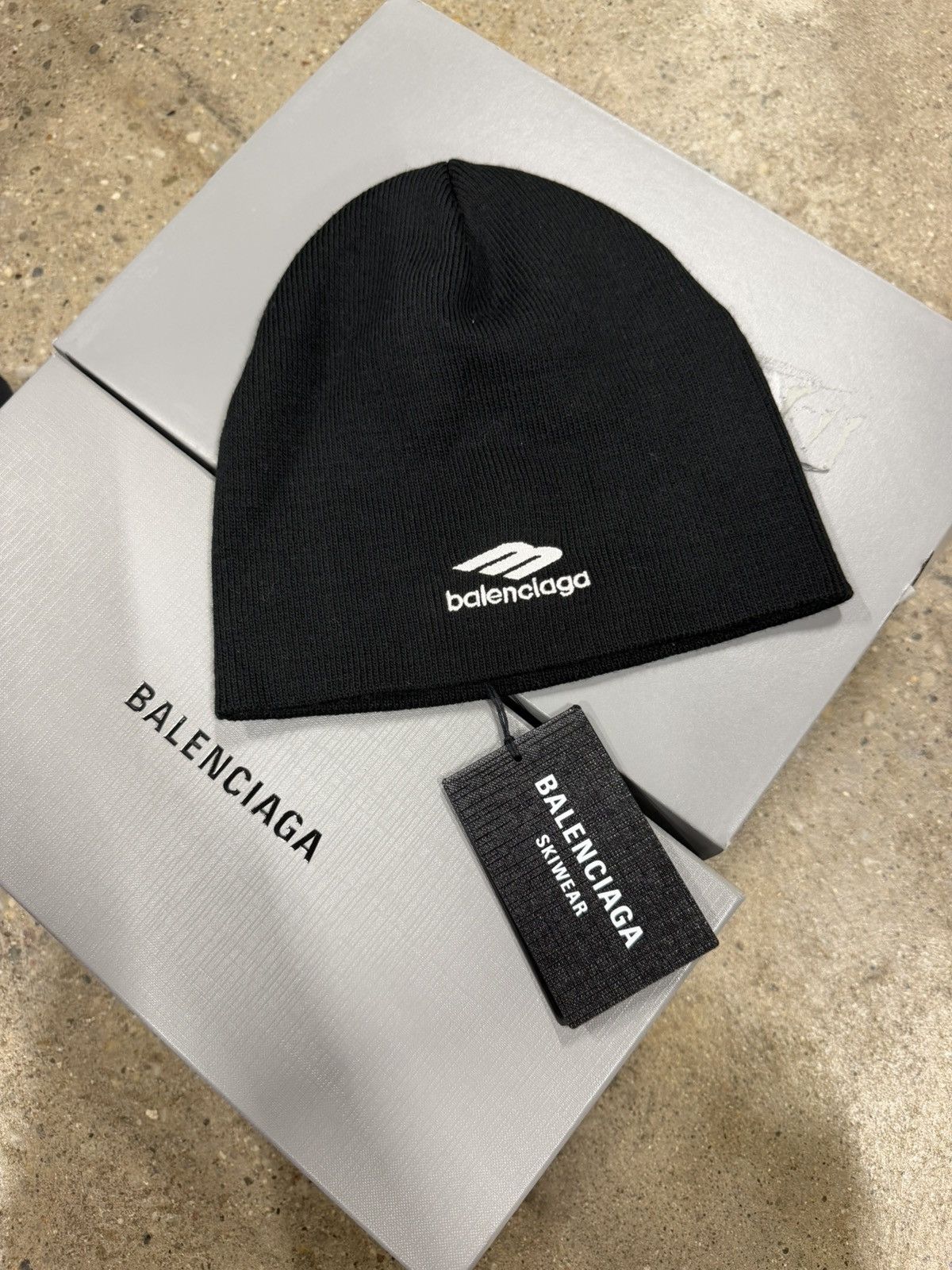 Balenciaga BALENCIAGA LOOP LOGO MASK BEANIE | Grailed