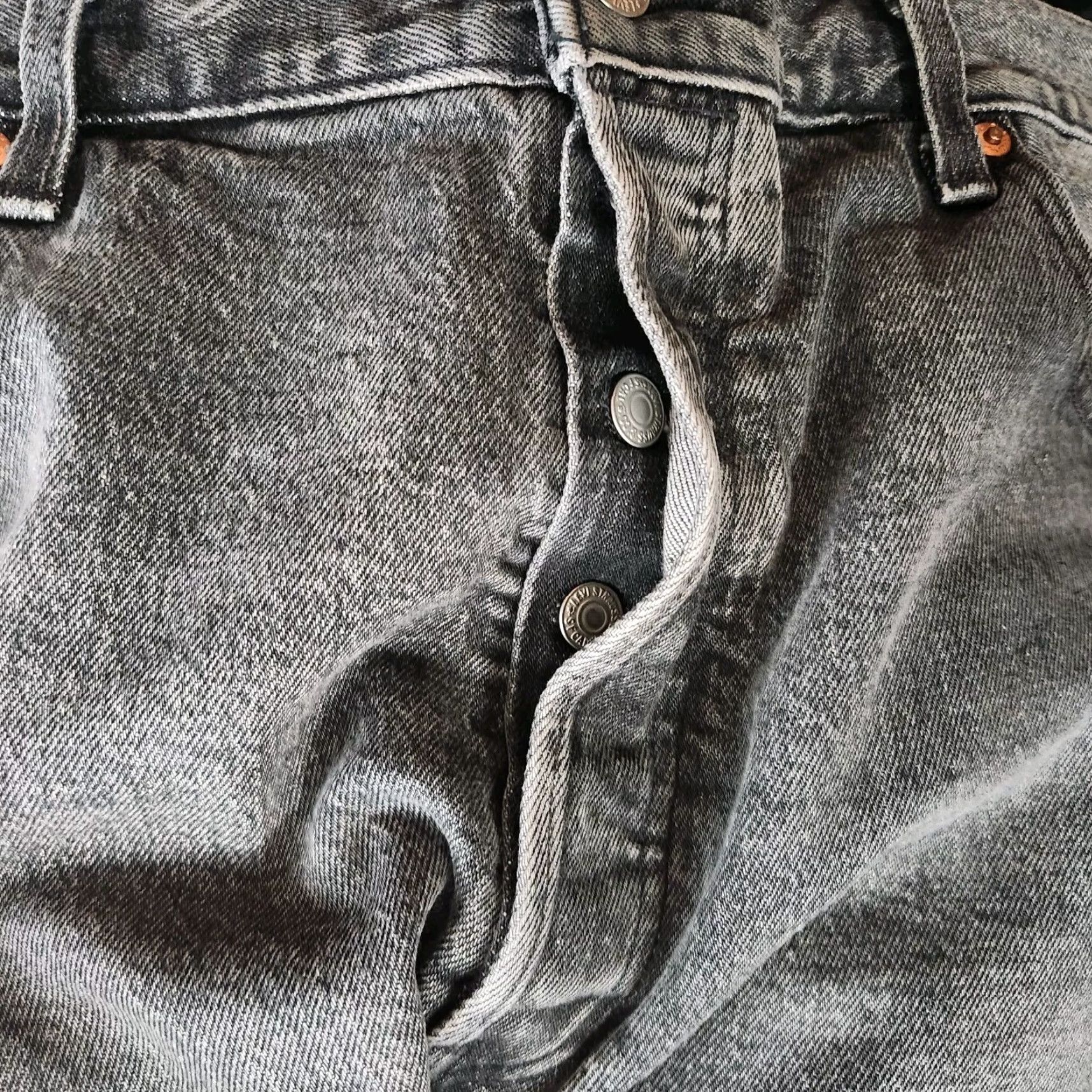 Levi's VINTAGE Levi's 501 Premium XX '93 Mens Faded Black Button Fly Straight Leg Jeans-Size 36x30 EUC Mens Regular Jeans Size US 36 / EU 52 - 6 Thumbnail
