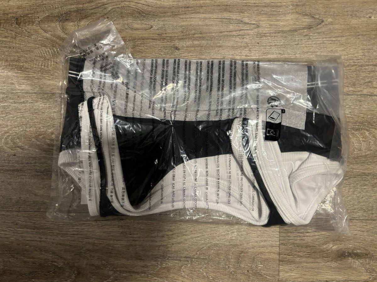 Alo Yoga Alo Yoga Together Bra Black & White Size Large- Brand New Size L / US 10 / IT 46 - 2 Thumbnail